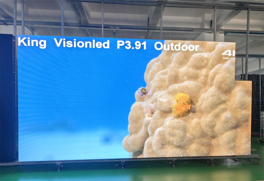 Vision LED王のビデオ壁屋内屋外の容量性P3.91 LEDスクリーンのパネルのレンタルでき事